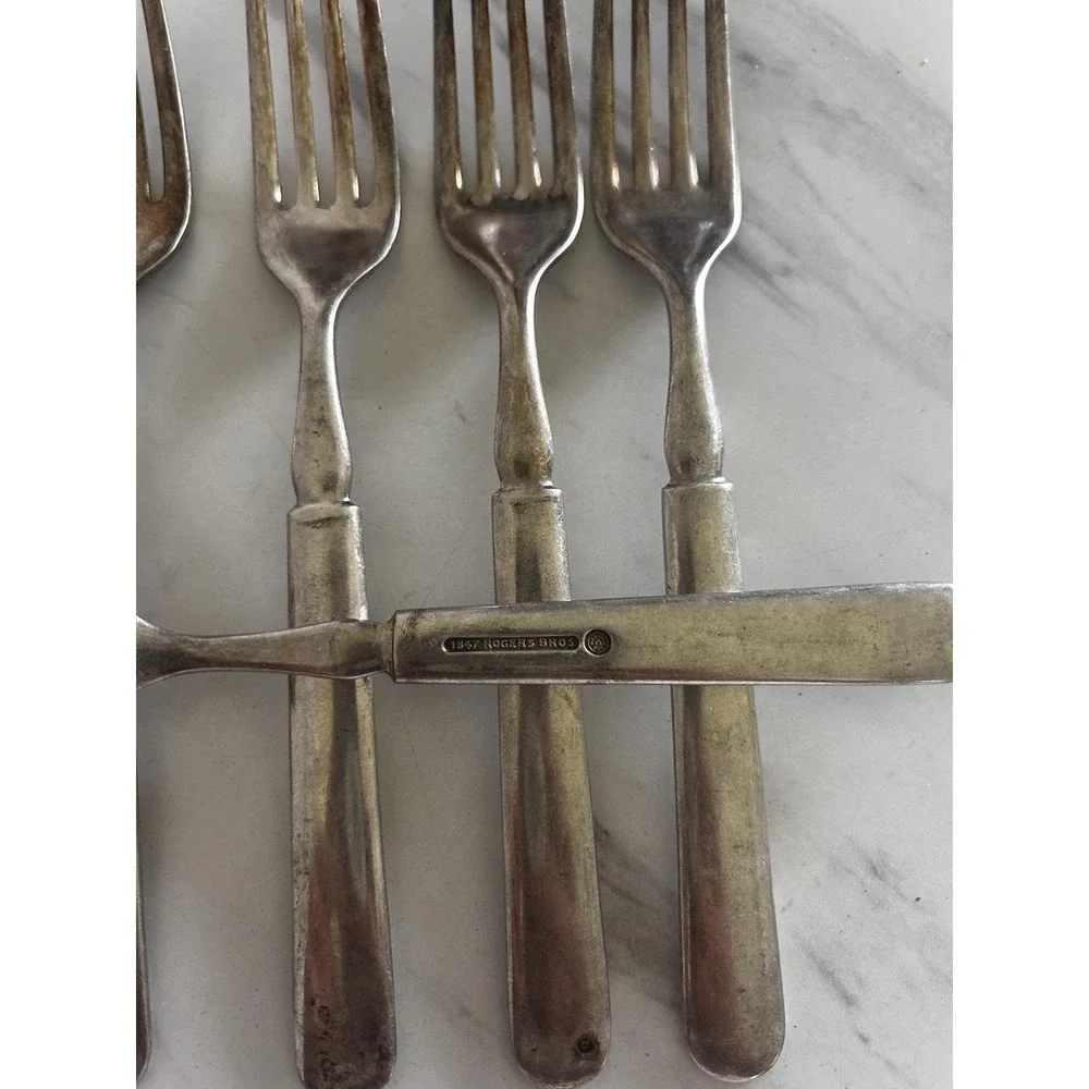 Vintage Windsor 1847 Rogers Bros Meridin Lot of 9 Dinner Forks Silverplate BxA